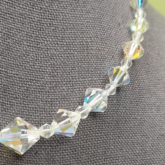 Vintage 1950s Aurora Borealis Crystal Bead Single Strand Necklace, 15 Inches - Picture 9 of 11